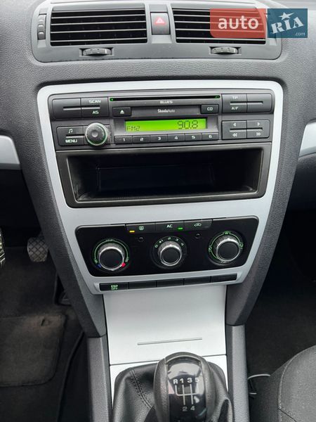 Универсал Skoda Octavia 2010 в Лубнах