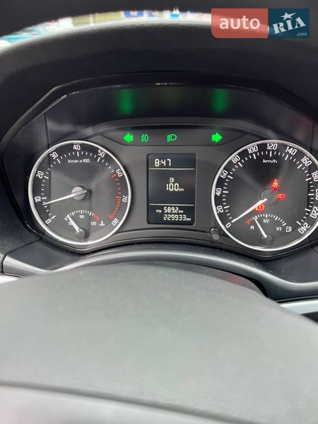 Универсал Skoda Octavia 2010 в Лубнах