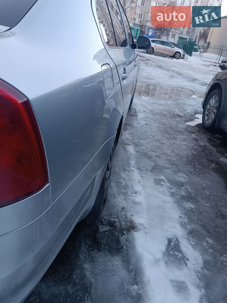 Лифтбек Skoda Octavia 2010 в Сумах