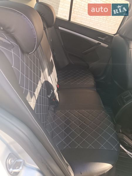 Лифтбек Skoda Octavia 2010 в Сумах