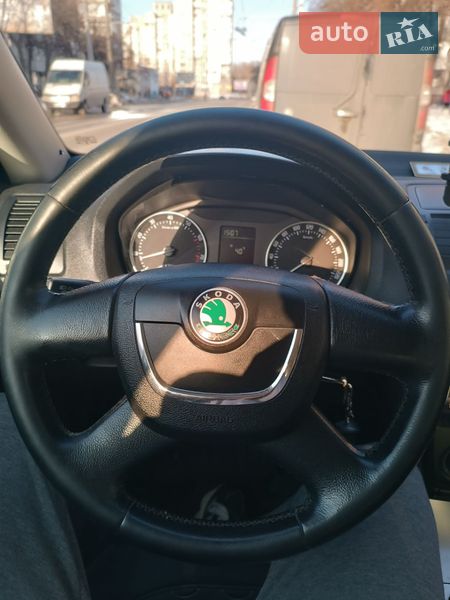 Лифтбек Skoda Octavia 2010 в Сумах