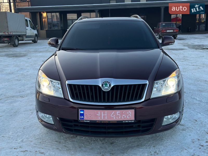 Универсал Skoda Octavia 2009 в Нововолынске