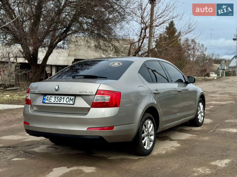 Лифтбек Skoda Octavia 2013 в Днепре