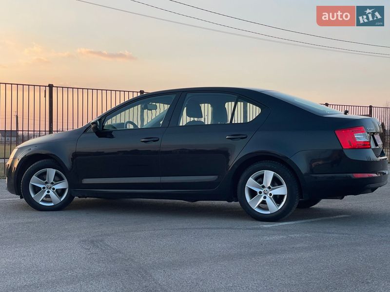 Лифтбек Skoda Octavia 2014 в Луцке