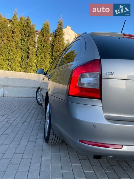 Универсал Skoda Octavia 2013 в Ровно