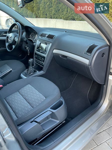 Универсал Skoda Octavia 2013 в Ровно