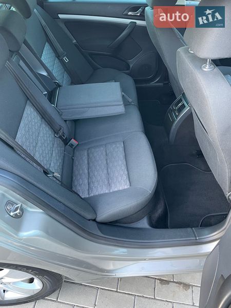 Универсал Skoda Octavia 2013 в Ровно