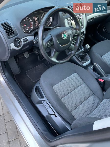 Универсал Skoda Octavia 2013 в Ровно