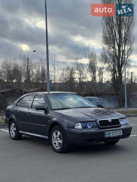 Ліфтбек Skoda Octavia 2002 в Києві