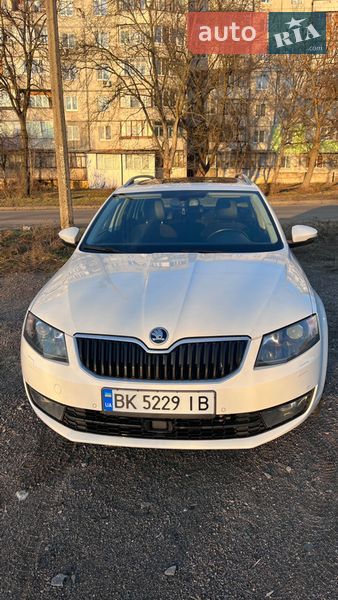 Универсал Skoda Octavia 2016 в Ровно