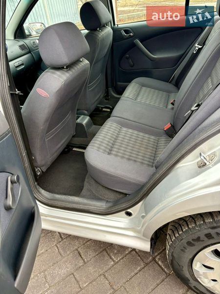 Лифтбек Skoda Octavia 2004 в Харькове