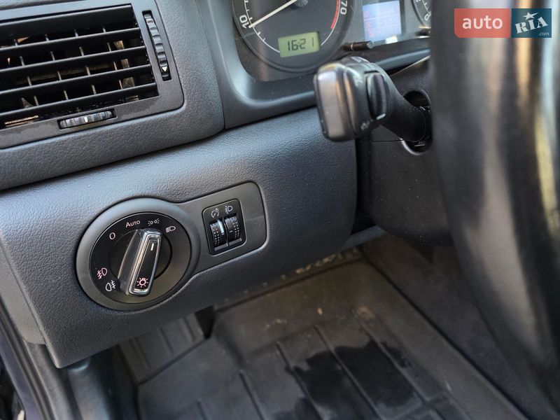 Лифтбек Skoda Octavia 2003 в Тернополе