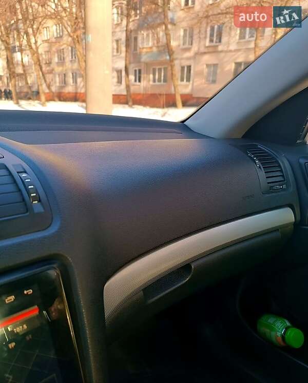 Лифтбек Skoda Octavia 2010 в Сумах