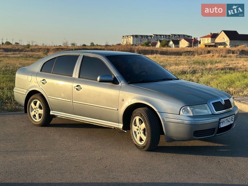 Лифтбек Skoda Octavia 2002 в Одессе