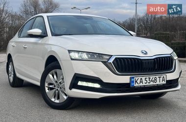 Лифтбек Skoda Octavia 2022 в Днепре