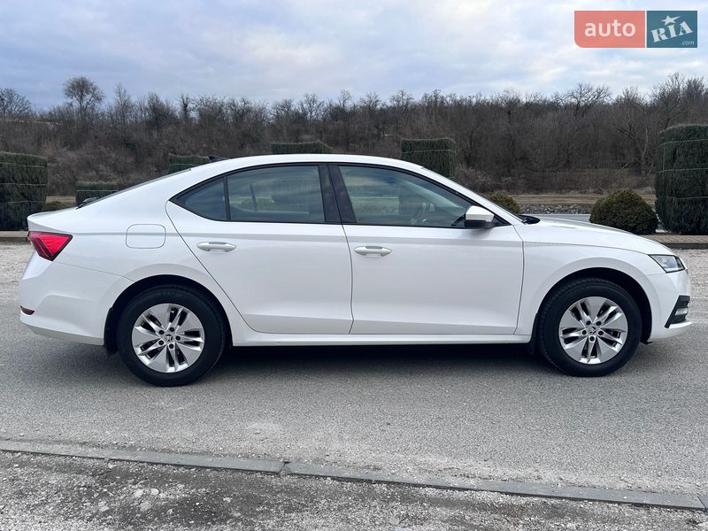 Лифтбек Skoda Octavia 2022 в Днепре