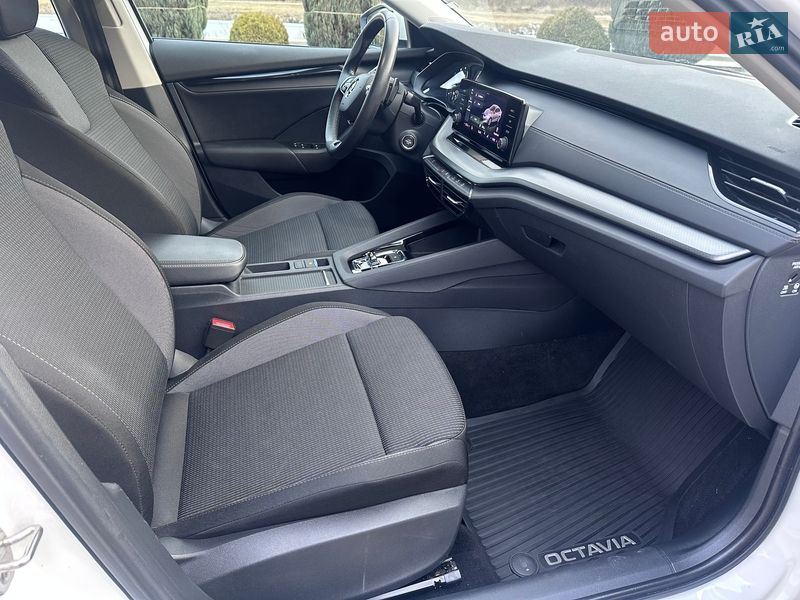 Лифтбек Skoda Octavia 2022 в Днепре