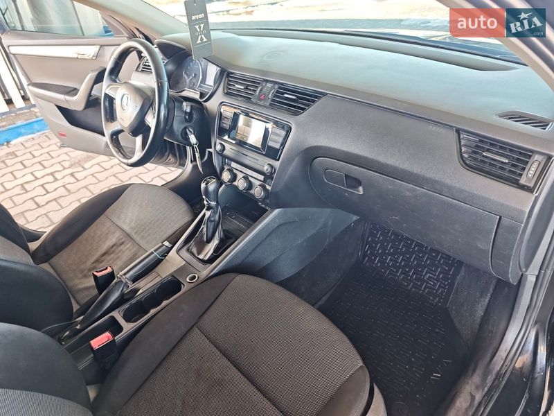 Лифтбек Skoda Octavia 2015 в Сумах