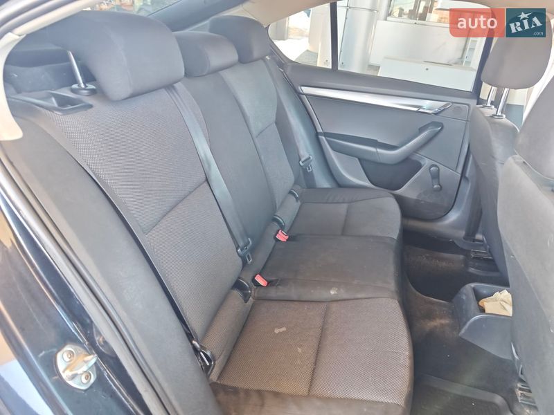 Лифтбек Skoda Octavia 2015 в Сумах