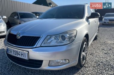 Лифтбек Skoda Octavia 2012 в Кропивницком