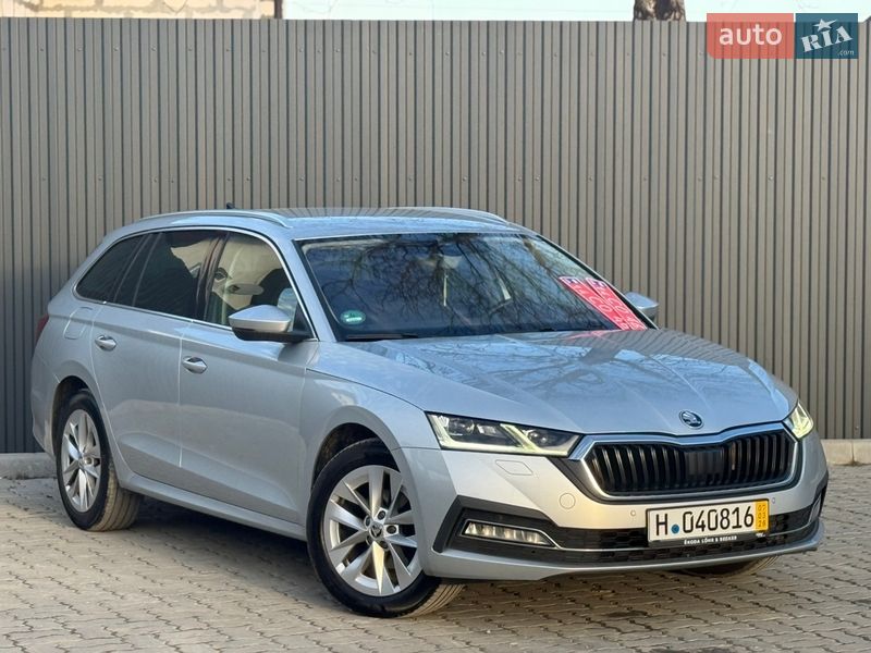 Универсал Skoda Octavia 2021 в Львове