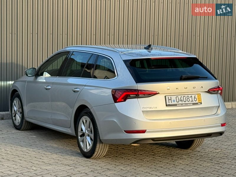 Универсал Skoda Octavia 2021 в Львове