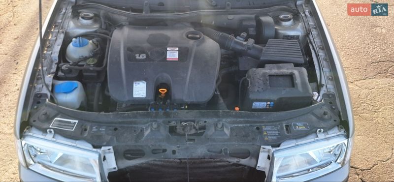 Лифтбек Skoda Octavia 2010 в Кропивницком