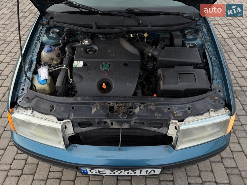 Лифтбек Skoda Octavia 2003 в Черновцах