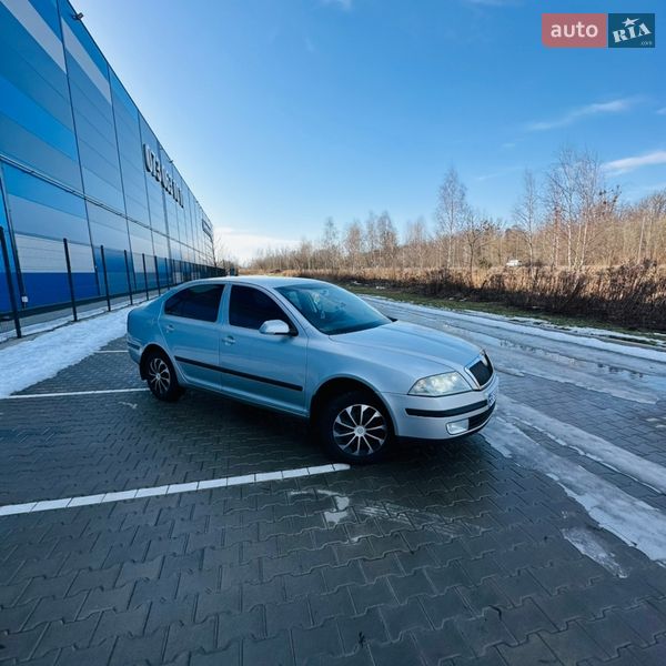 Лифтбек Skoda Octavia 2006 в Львове