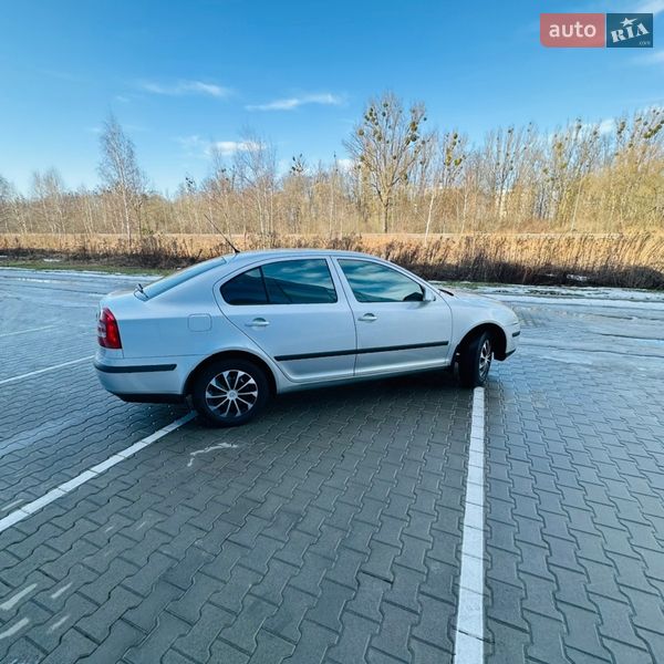 Лифтбек Skoda Octavia 2006 в Львове