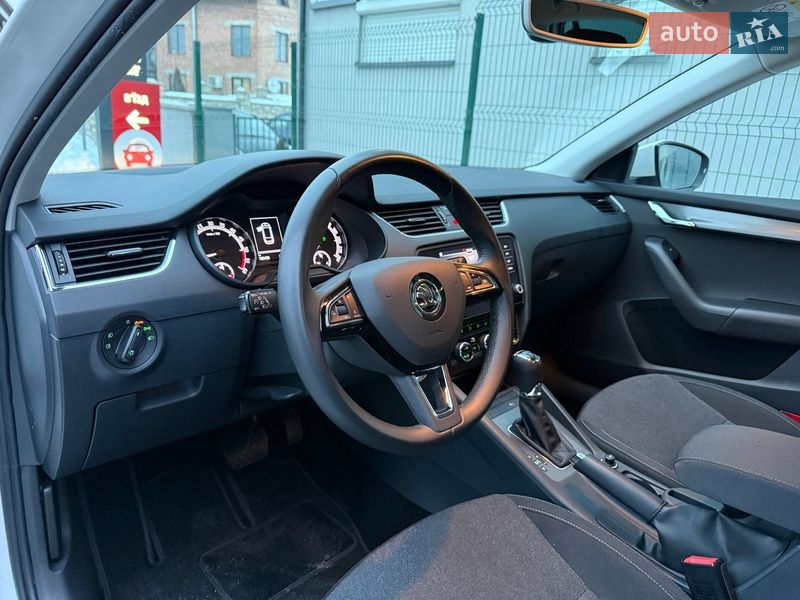 Универсал Skoda Octavia 2019 в Львове