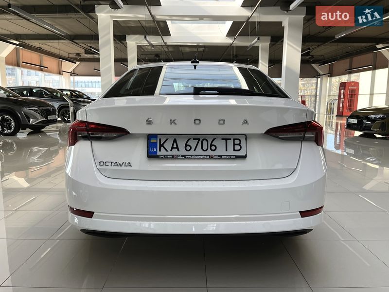 Лифтбек Skoda Octavia 2021 в Хмельницком