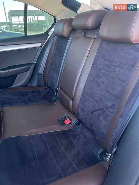 Лифтбек Skoda Octavia 2014 в Ровно