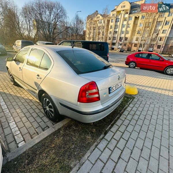 Лифтбек Skoda Octavia 2006 в Львове