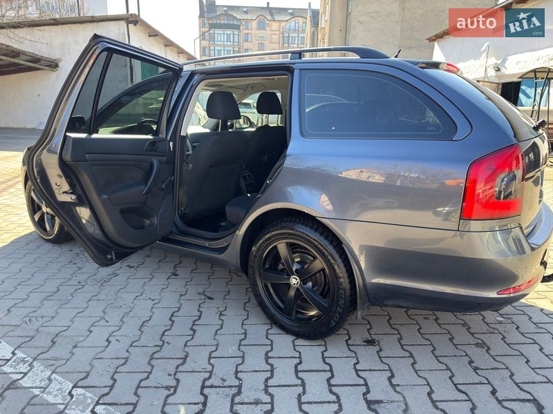 Универсал Skoda Octavia 2012 в Черновцах