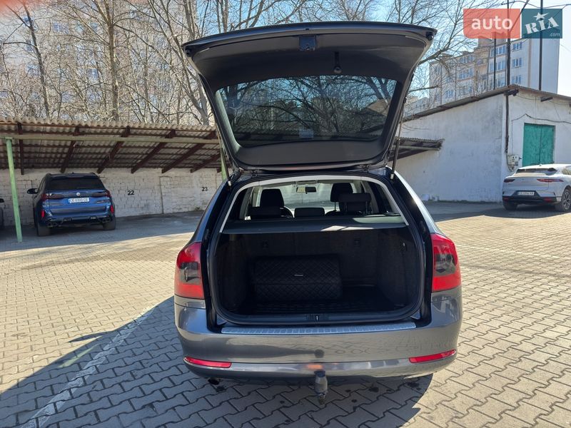 Универсал Skoda Octavia 2012 в Черновцах