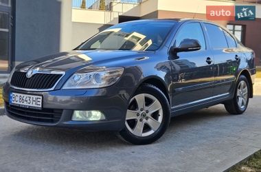 Лифтбек Skoda Octavia 2010 в Львове