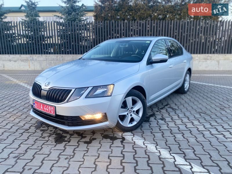 Лифтбек Skoda Octavia 2019 в Луцке