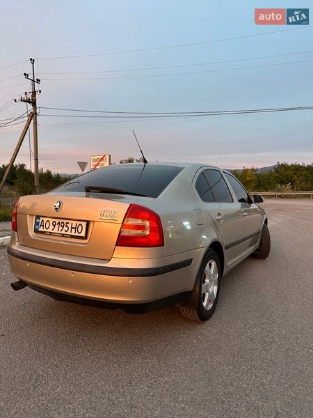 Лифтбек Skoda Octavia 2005 в Виноградове
