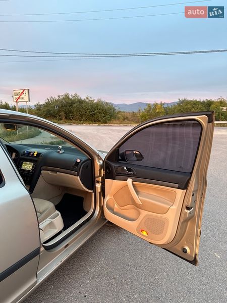 Лифтбек Skoda Octavia 2005 в Виноградове