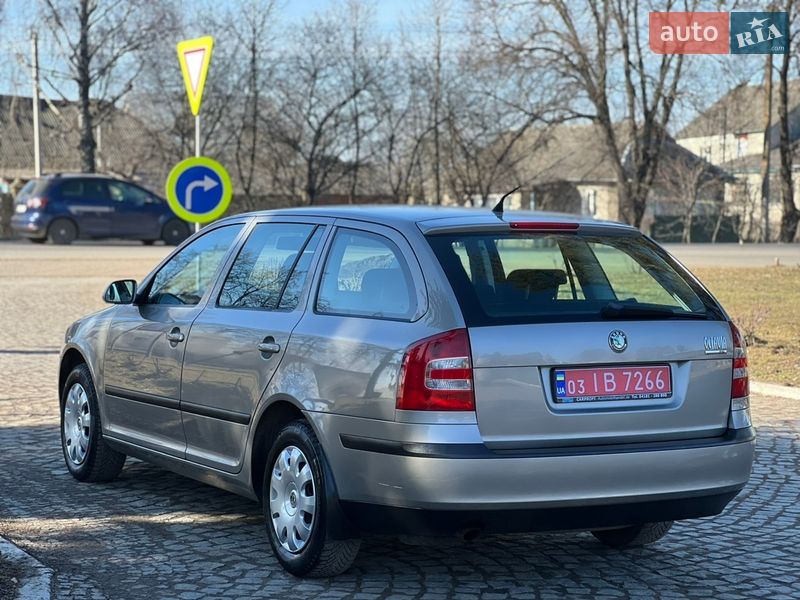 Универсал Skoda Octavia 2008 в Староконстантинове