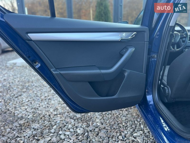 Лифтбек Skoda Octavia 2017 в Львове