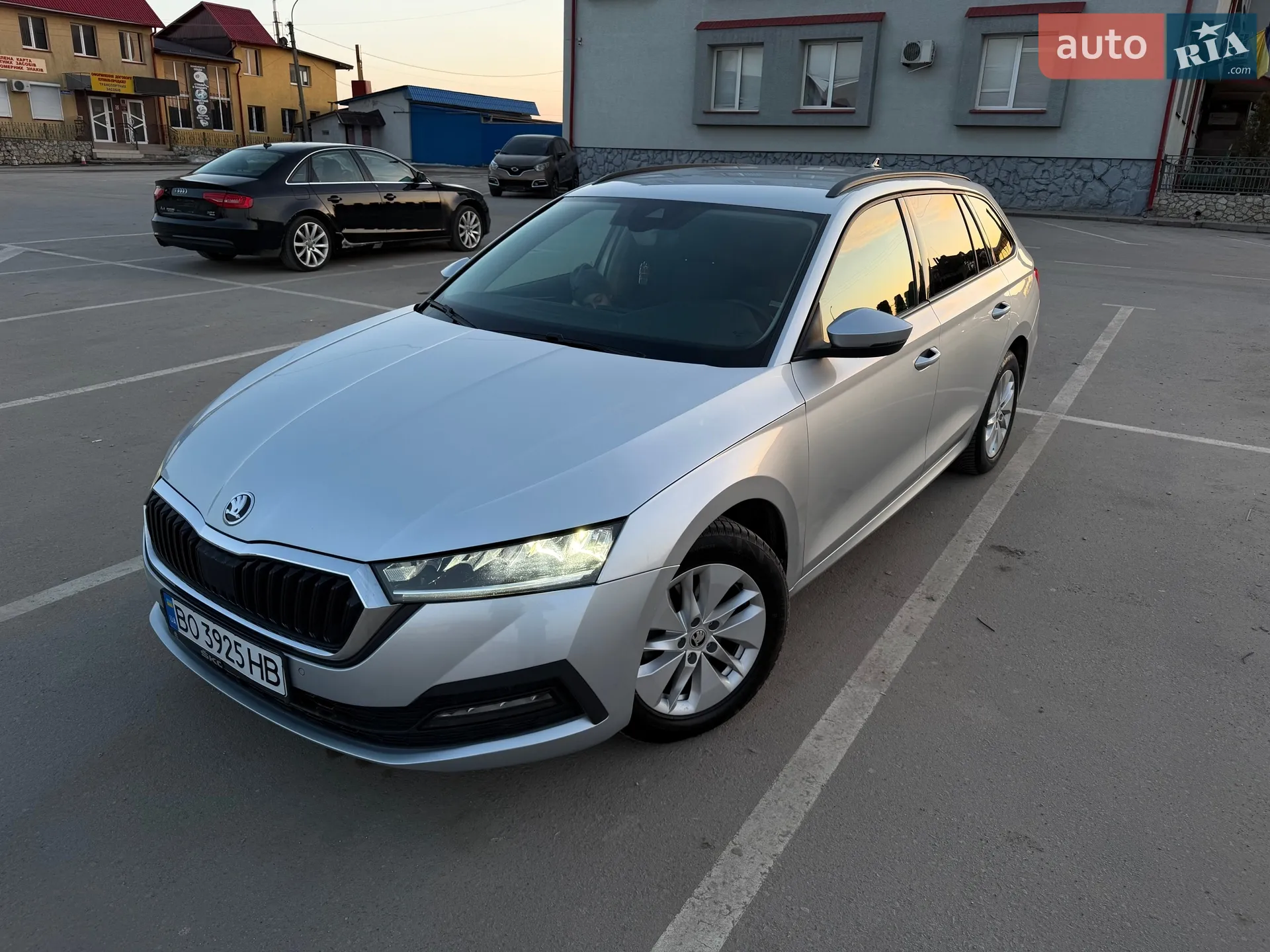 2021 Skoda Octavia - фото 1