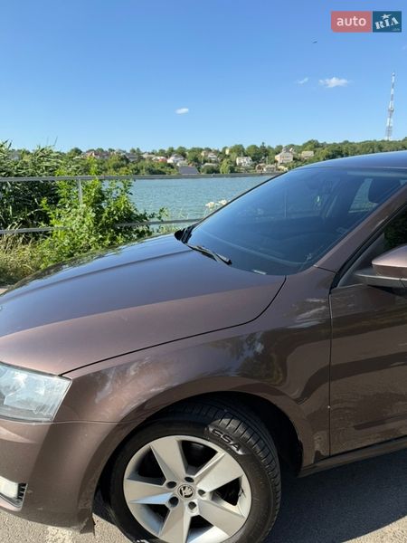 Лифтбек Skoda Octavia 2016 в Кропивницком