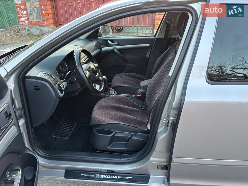 Лифтбек Skoda Octavia 2009 в Запорожье