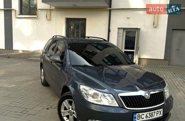Універсал Skoda Octavia 2009 в Пустомитах