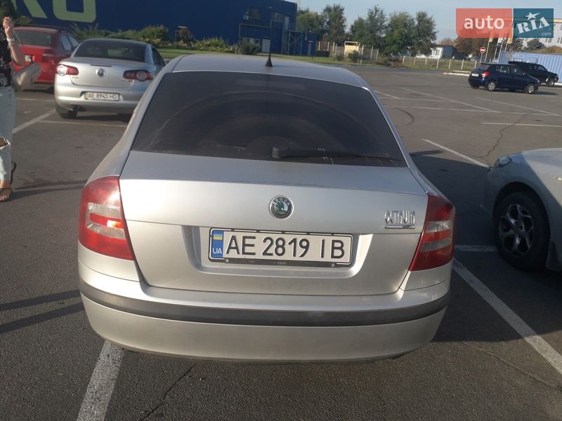 Лифтбек Skoda Octavia 2006 в Днепре
