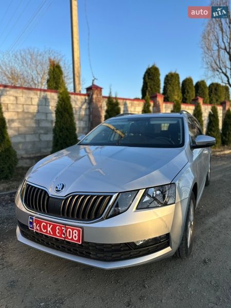 Универсал Skoda Octavia 2019 в Луцке фото 4 Универсал Skoda Octavia 2019 в Луцке