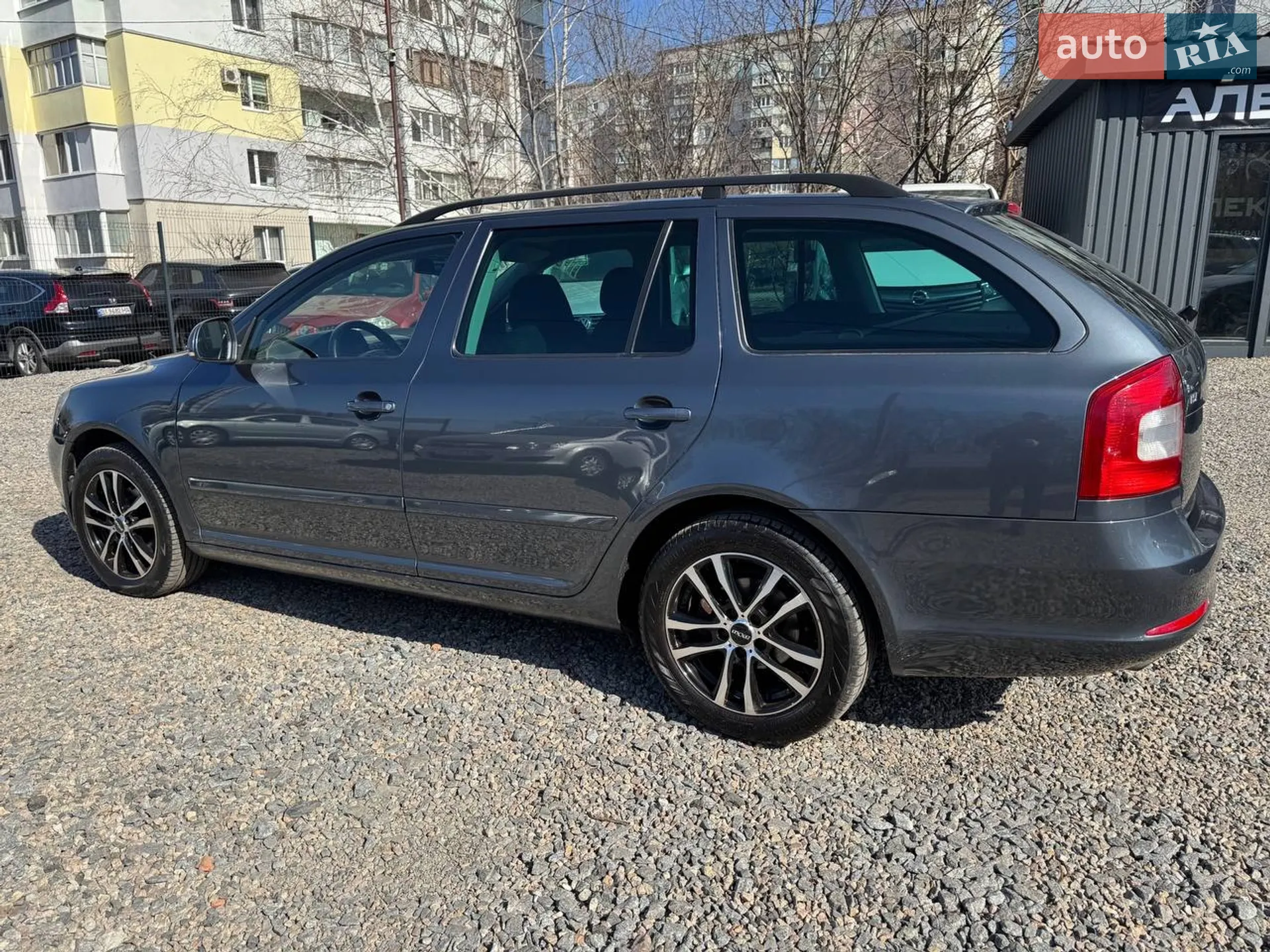 2010 Skoda Octavia - мініатюра 7
