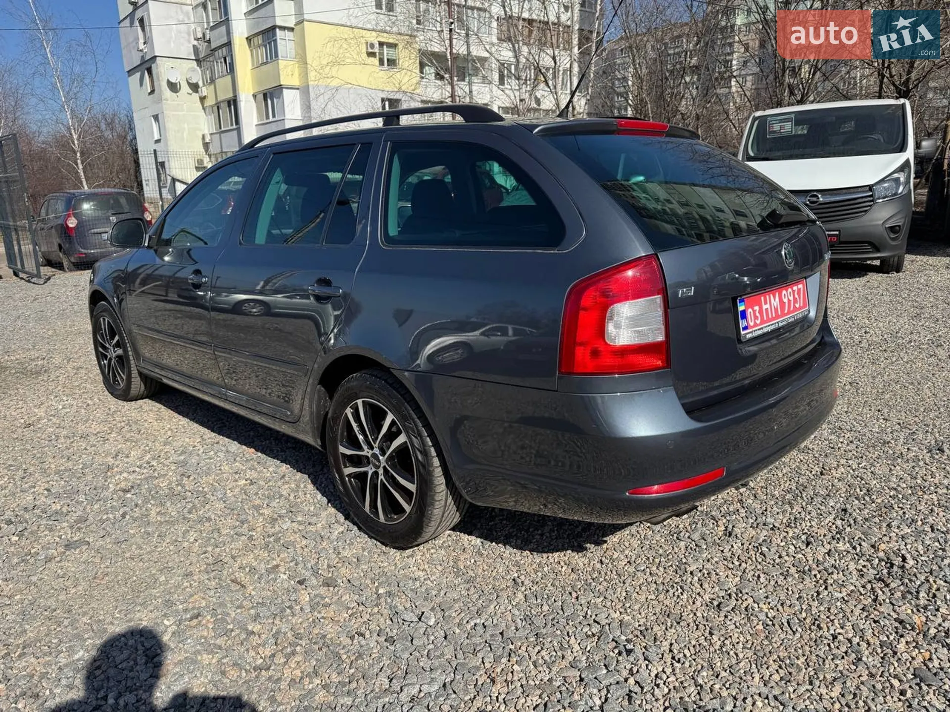2010 Skoda Octavia - мініатюра 12